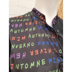 blusa letras multicolres