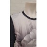 Camiseta gran flor negra