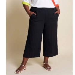 Pantalón capri negro